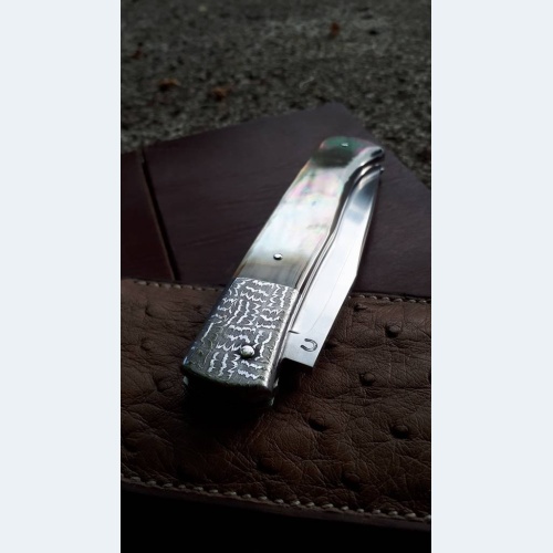 couteau illicite nacre noire